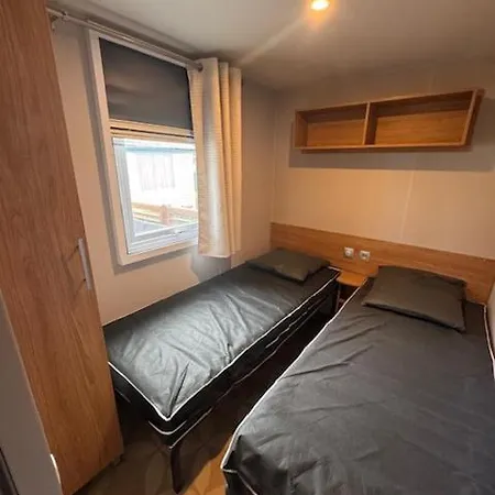 Mobilhome Confort A La Carabasse Vias
